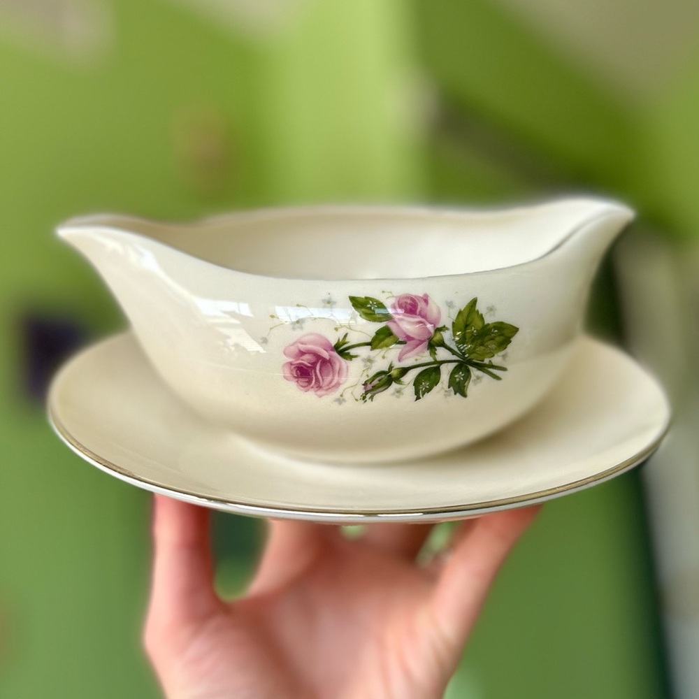 VTG Kitchen Dainty Floral Pink Rose Elegant Sauce Boat Attached Dish Serveware